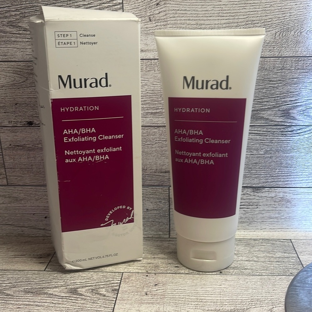 Murad Hydration AHA/BHA exfoliating cleanser